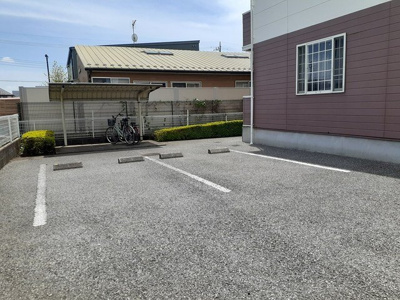 【駐車場】 | スターナハイム | 駐車場です