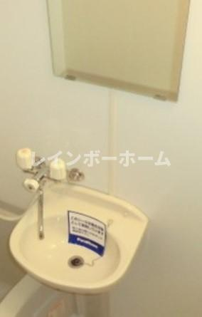 オークフォレストの洗面所