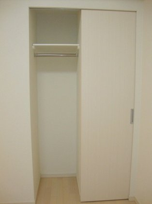 エステムプラザ難波EASTIIブレストの玄関|エステムプラザ難波ＥＡＳＴIIブレスト　クローゼット