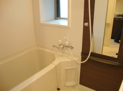 エステムプラザ難波EASTIIブレストの浴室|エステムプラザ難波ＥＡＳＴIIブレスト　浴室