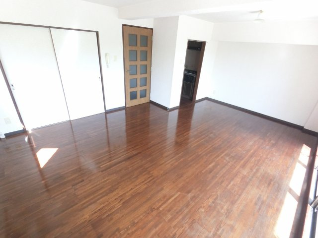 【居間・リビング】