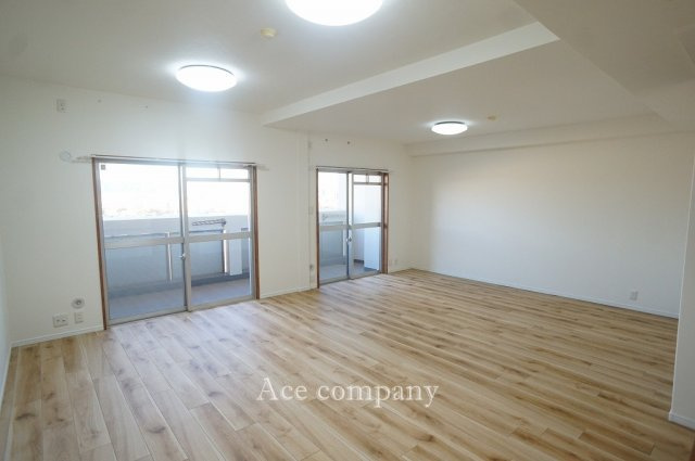 【居間・リビング】の画像