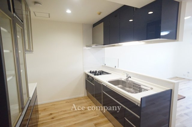 【キッチン】 | プレスタ杭全 | 食洗機付きのシステムキッチンです☆