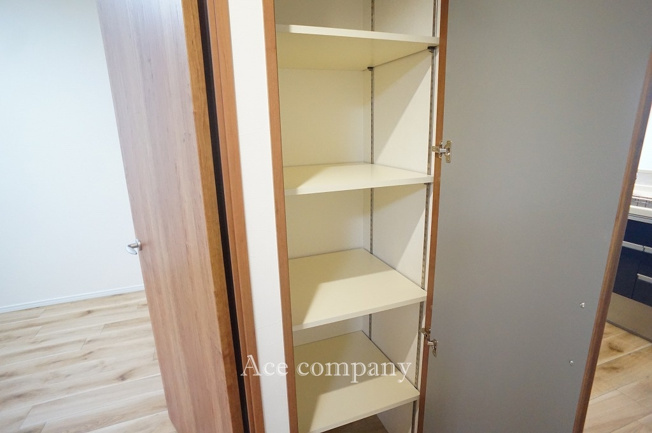 【収納】 | プレスタ杭全 | 廊下にある収納です♪