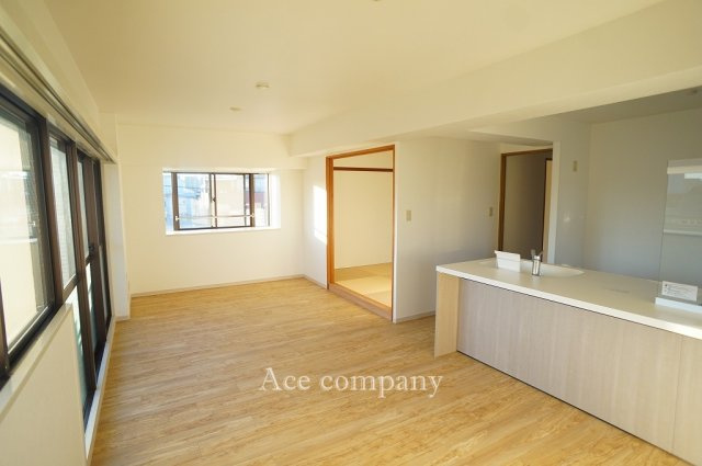 【居間・リビング】の画像