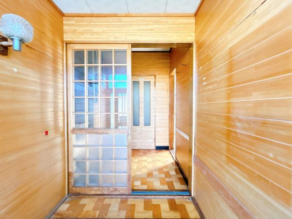 網走市駒場北４丁目7－8の玄関|リフォーム前