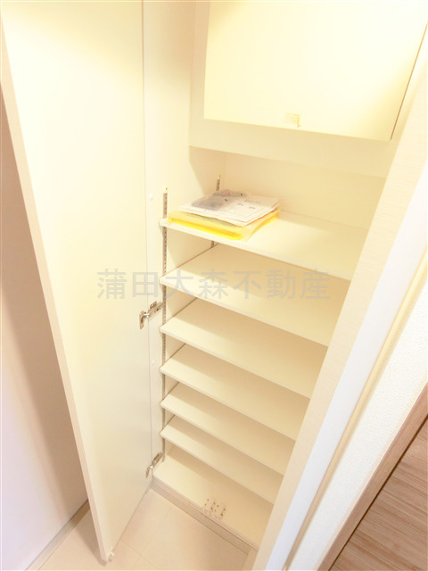 XEBEC(ジーベック平和島Ⅱの設備|玄関収納