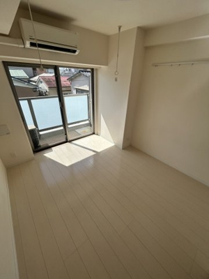 【寝室】 | GROWS NISHI YOKOHAMAⅡ | 同一仕様