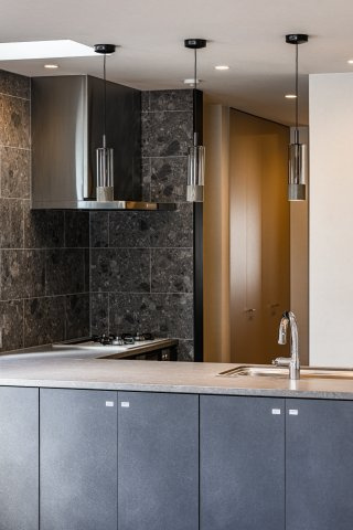 世田谷区世田谷　完成デザイナーズ住宅A号棟のキッチン