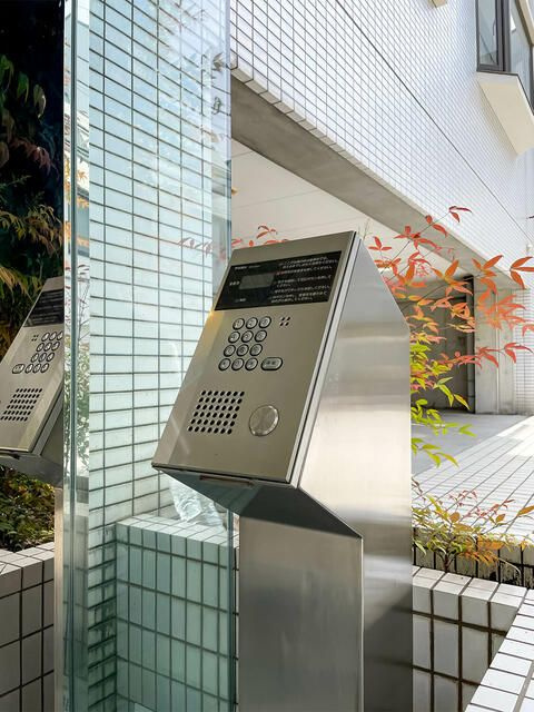 ロイヤルハイネスのエントランス