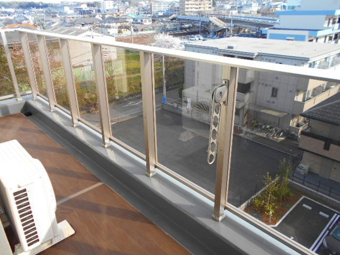 フェリス　コートのバルコニー
