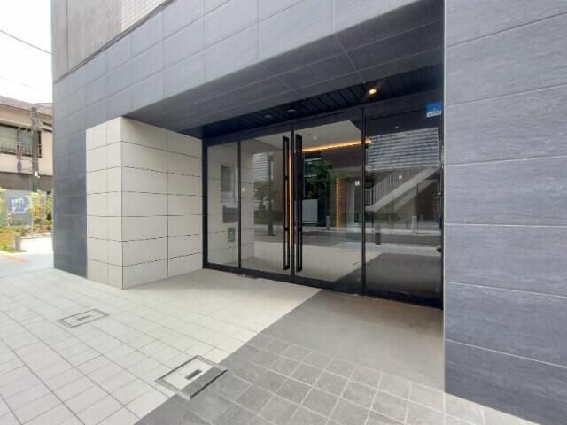 クレイシア川口のエントランス