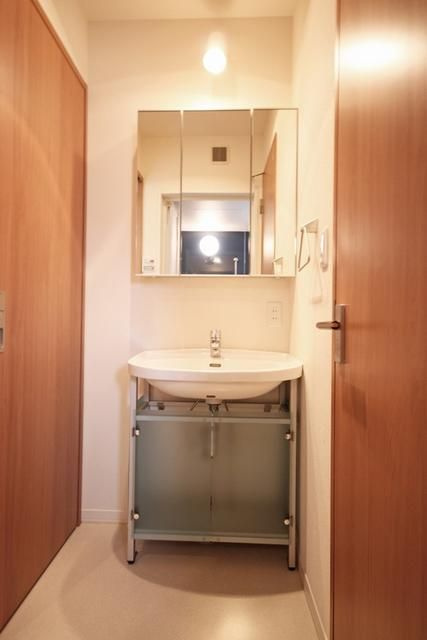 メゾンプルミエの洗面所