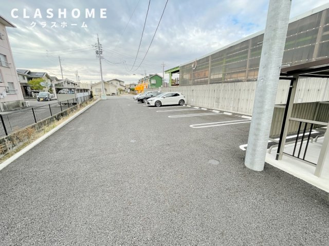 グランメゾン知立　　　刈谷市近郊の賃貸はクラスホーム　　の駐車場