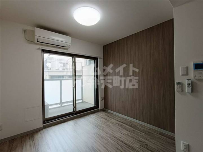 【居間・リビング】 | L-FLORA此花 | ゆったりとした居間です