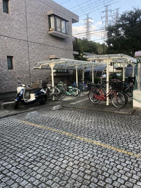 第９エルム大倉山の外観