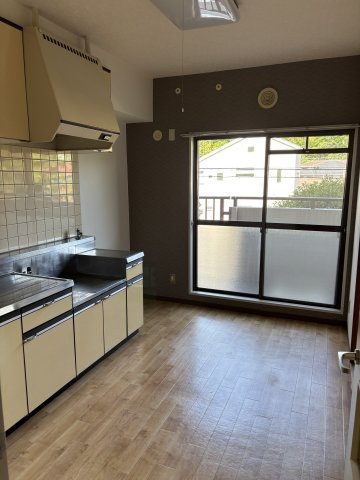 第９エルム大倉山の居間・リビング