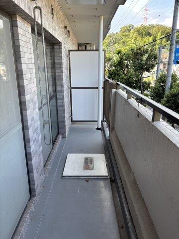 第９エルム大倉山のバルコニー
