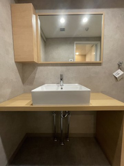 【独立洗面台】 | ファミール兵庫 | 洗面スペース
ホテルライクなデザインの洗面化粧台。毎日の身支度も気分良く。