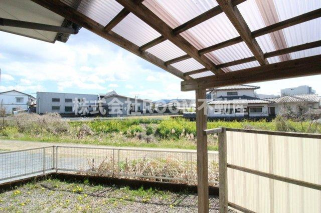 TOハウスの展望|車をお持ちの方に嬉しい駐車場付きの物件です