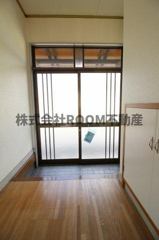 TOハウスのその他|落ち着いた玄関です