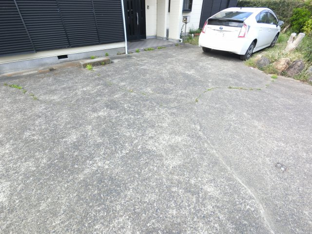 【駐車場】