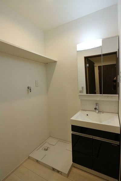 GRANDTIC車道の洗面所