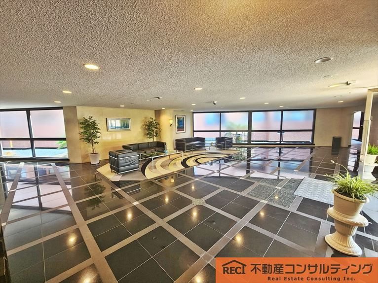 メゾン白鶴のエントランス