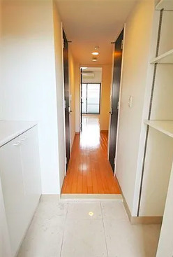 レジュールアッシュＪＵＳＯの玄関