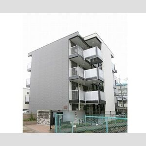 レオパレスミダスコート古曽部の外観