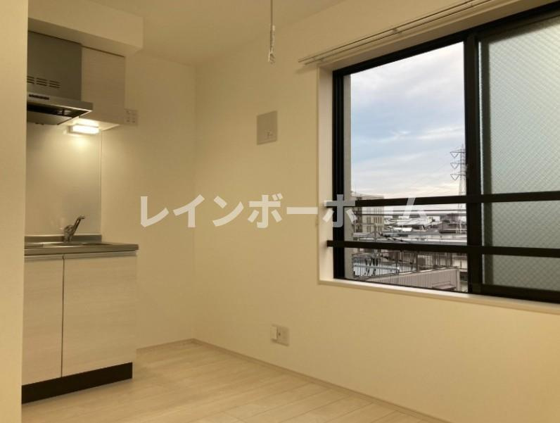 Ludens AYASE E-stの内装