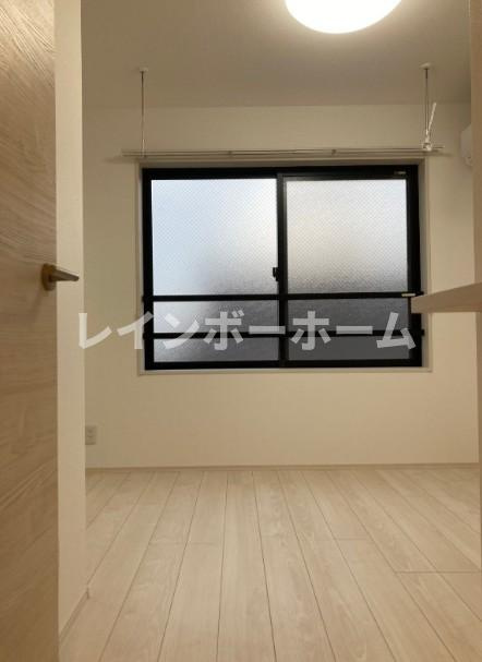 Ludens AYASE E-stの居間・リビング