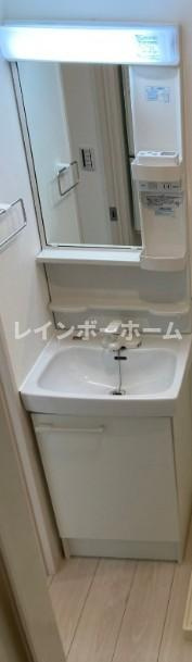 Ludens AYASE E-stの独立洗面台