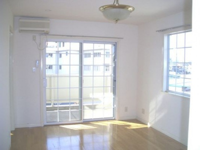 【居間・リビング】 | メープルテラス壱番館