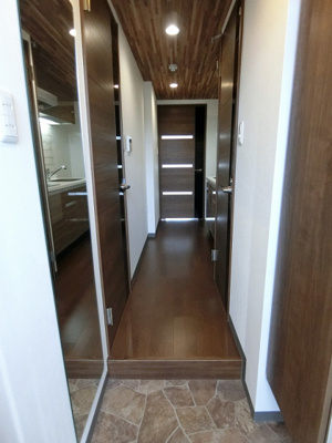 【玄関】 | The MODERN学南町