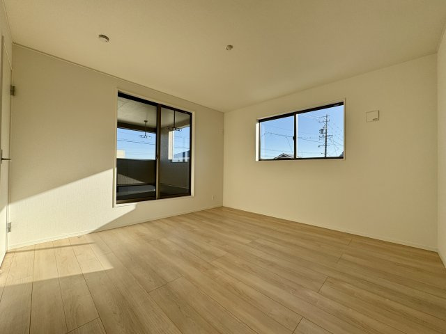 浜松市浜名区豊保　第1　1号棟の洋室|2階　約8帖の主寝室です。