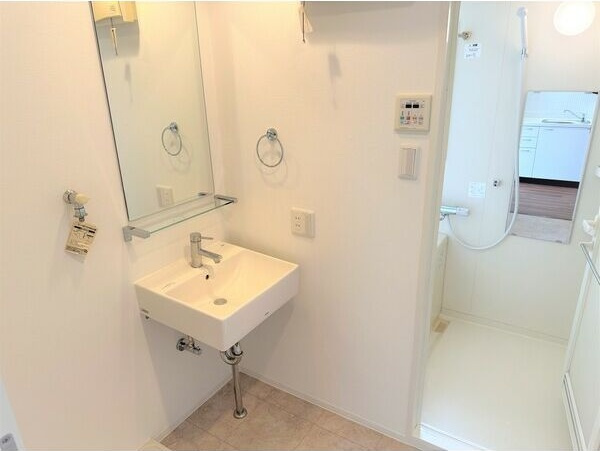 GRANDUKE代官町の洗面所