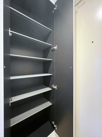 OHKI大曽根の玄関