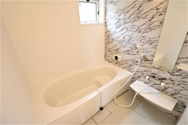 【浴室】 | GRADOⅡ | 落ち着いた空間のお風呂です