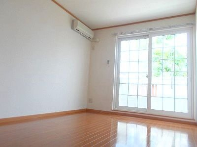 セイバリーハイツの居間・リビング