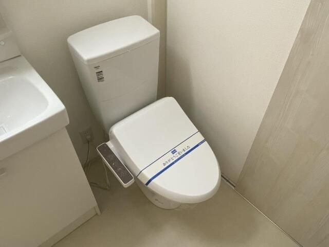 ＬＡＵＲＥＬ西新井栄町のトイレ