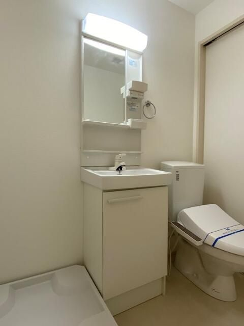 ＬＡＵＲＥＬ西新井栄町の収納