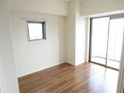 【洋室】 | シャンベルジュ南里