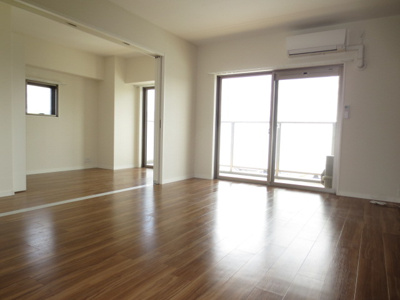 【居間・リビング】 | シャンベルジュ南里