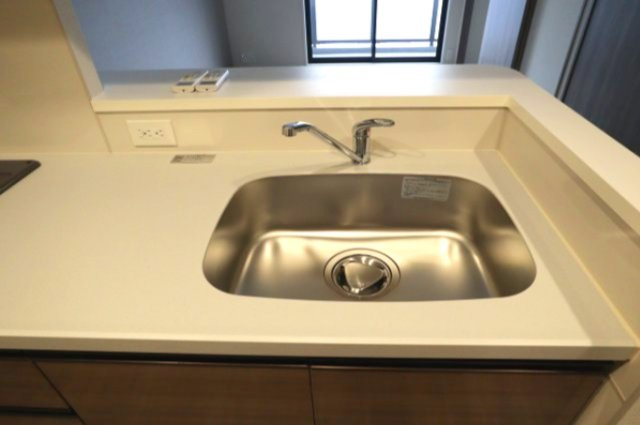 コンフォリア・リブ新大阪西宮原ソルテラスのキッチン