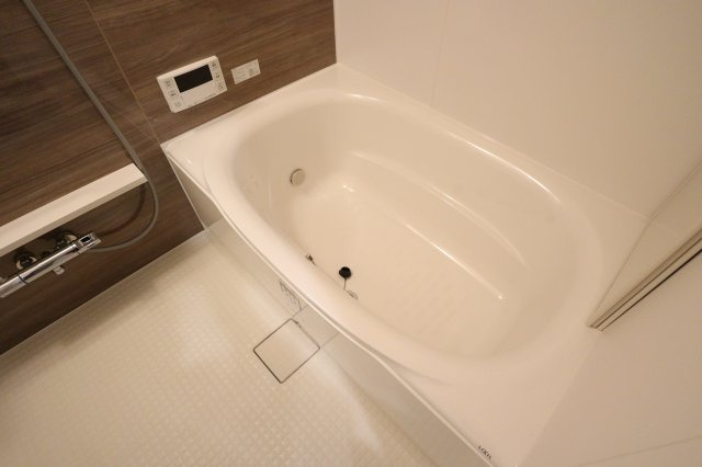 コンフォリア・リブ新大阪西宮原ソルテラスの浴室