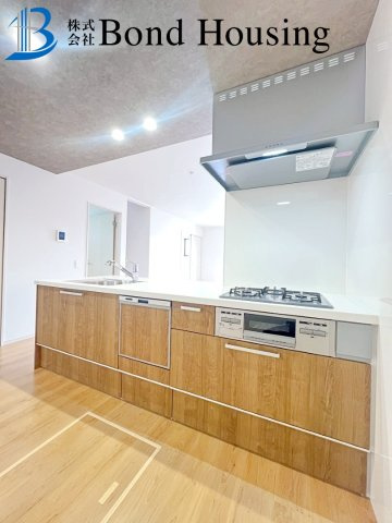 周辺環境充実で生活しやすい　玉津町新方　限定1棟のキッチン