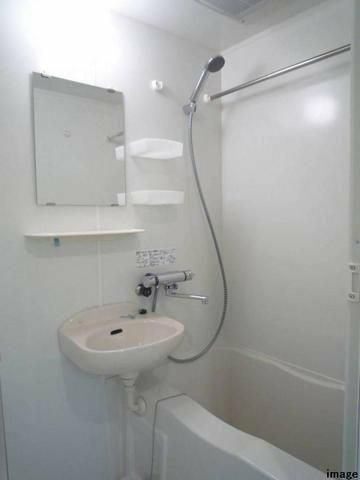 ガーラ・シティ深川森下の浴室