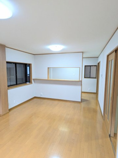 【居間・リビング】 | 摂津市鳥飼下3丁目　一戸建て