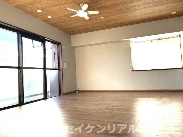 サンライズステージ淵野辺Ⅰの居間・リビング